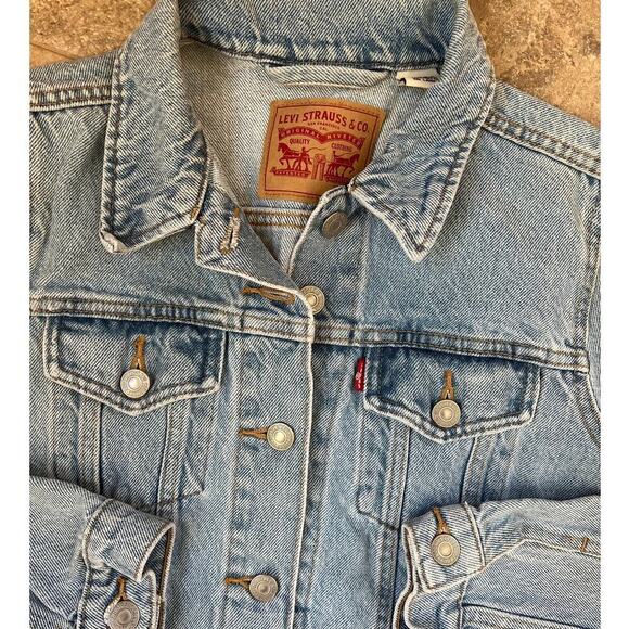 Levis Jackets & Blazers - Levis cotton denim jacket, Trucker style women's size S
